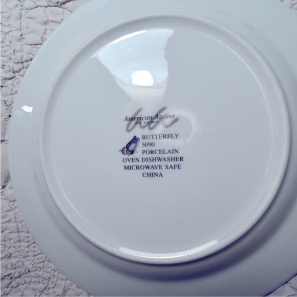 ✨🦋American Atelier🦋 Collective Vintage Porcelain Butterfly Plates Set of 4 - Picture 6 of 7